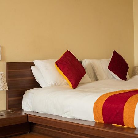 Hotel Edingo Inn Itahari Zewnętrze zdjęcie