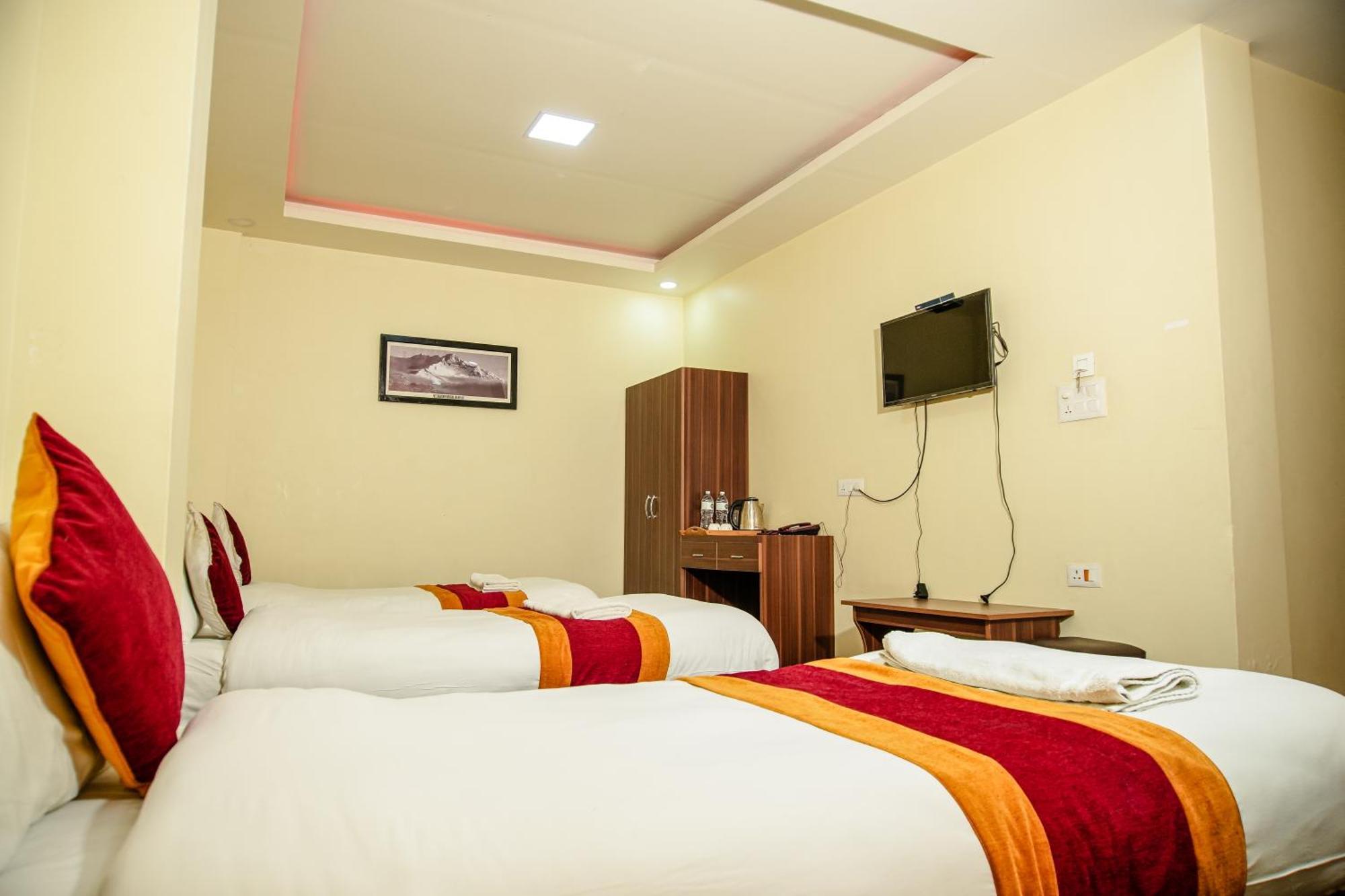 Hotel Edingo Inn Itahari Zewnętrze zdjęcie